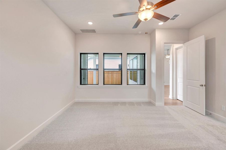 Spacious, unfurnished interior of a new home in Sienna - Landmark Row Collection, Missouri City (Image 19). Spacious, unfurnished interior of a new home in Sienna - Landmark Row Collection, Missouri City (Image 19).