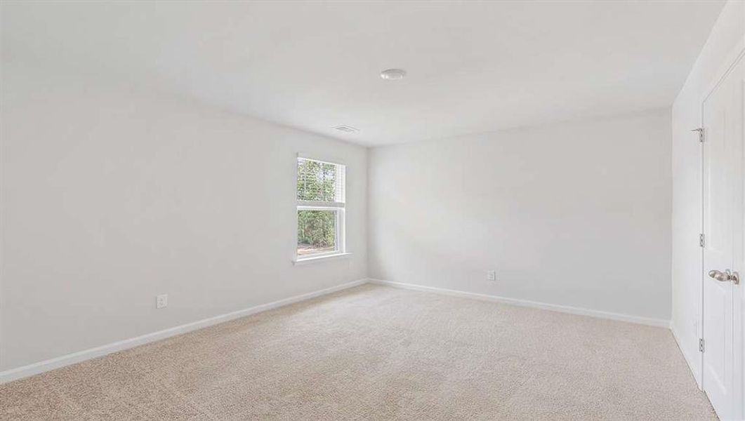 Spacious, unfurnished interior of a new home in Sherwood Manor, South Fulton (Image 17). Spacious, unfurnished interior of a new home in Sherwood Manor, South Fulton (Image 17).
