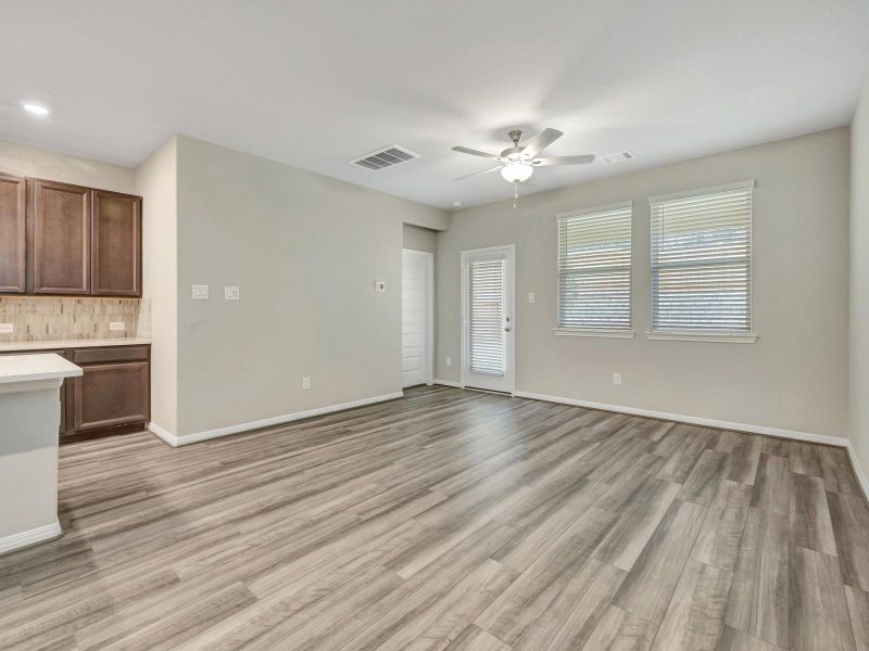 Photo is not of the actual home, but is an inspirational photo of builder’s model home and may depict options, furnishings, and/or decorator features that are not included Photo is not of the actual home, but is an inspirational photo of builder’s model home and may depict options, furnishings, and/or decorator features that are not included