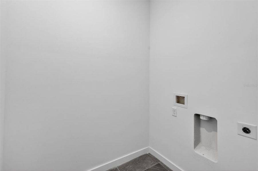 Spacious, unfurnished interior of a new home in , Ocklawaha (Image 21). Spacious, unfurnished interior of a new home in , Ocklawaha (Image 21).