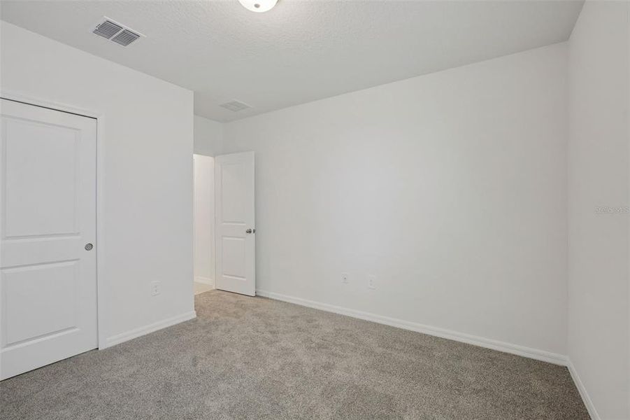 Spacious, unfurnished interior of a new home in Hamilton Bluff - Signature Series, Lake Hamilton (Image 25).