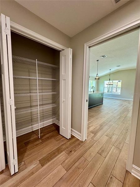 Spacious, unfurnished interior of a new home in , Dunnellon (Image 24).