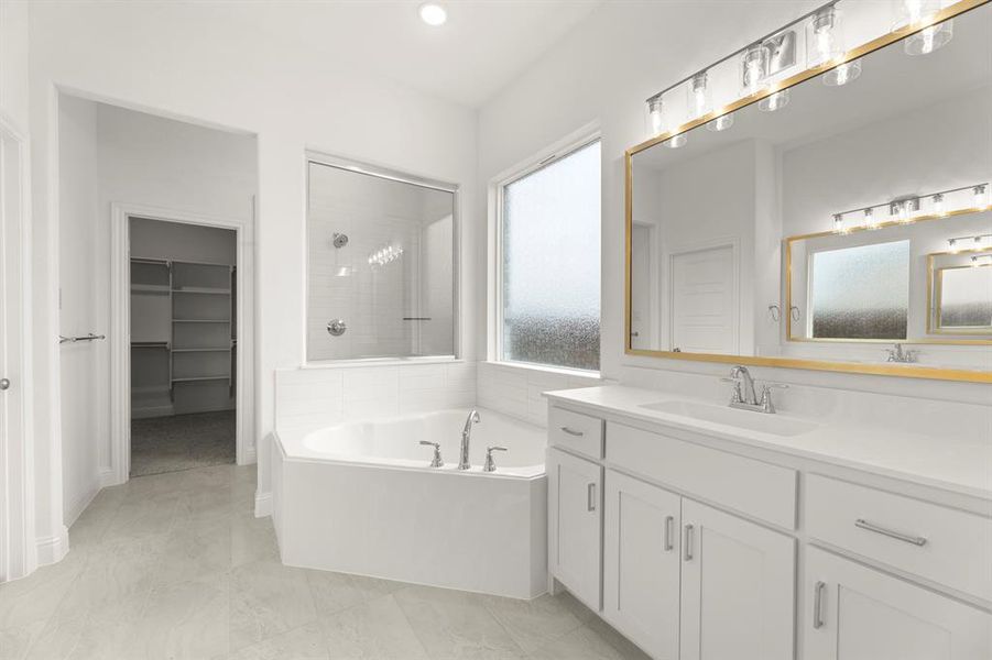 14. 403 Heritage Hill - Bath