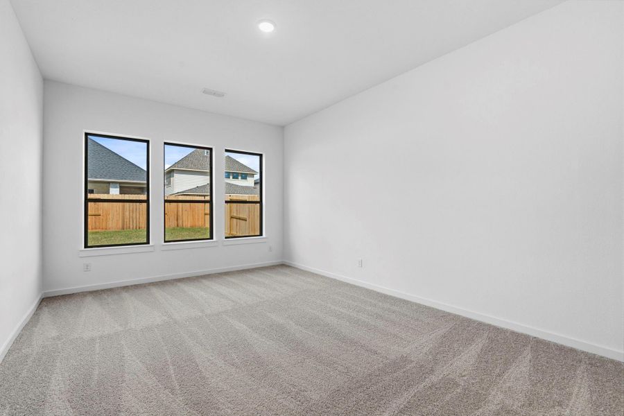 Spacious, unfurnished interior of a new home in Sienna 45', 50', Missouri City (Image 20).