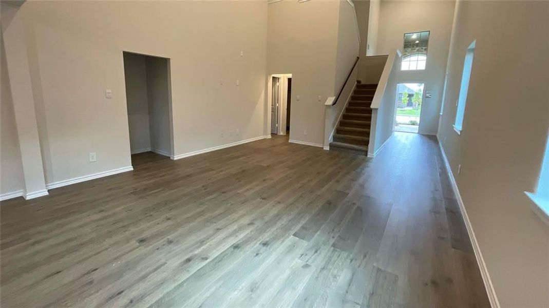 Spacious, unfurnished interior of a new home in Elevon, Lavon (Image 17).