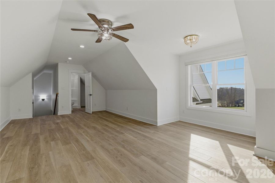 Bedroom #4 / Bonus room