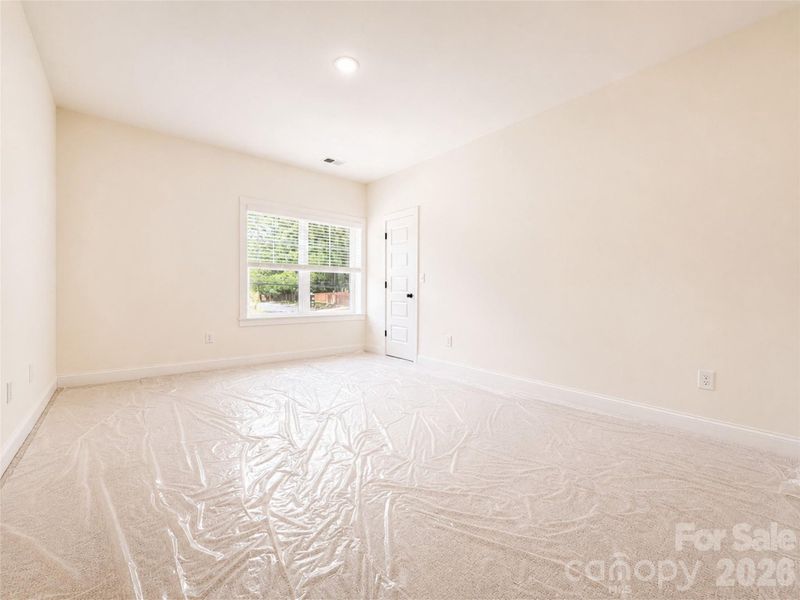 Spacious, unfurnished interior of a new home in , Charlotte (Image 27).
