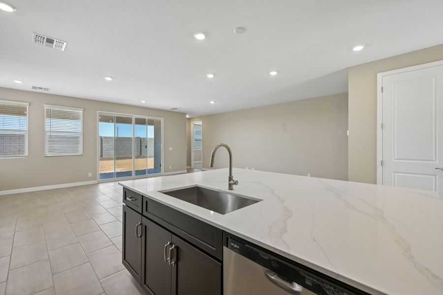 2,049sf New Home in San Tan Valley, AZ.  - Slide 17