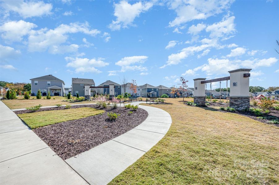 Image 43 of a home in Parkside Crossing.