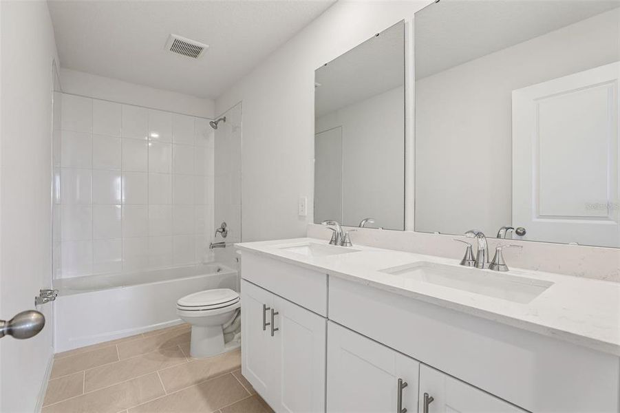 Furnished interior view inside a new home in Hamilton Bluff - Classic Series, Lake Hamilton (Image 12). Furnished interior view inside a new home in Hamilton Bluff - Classic Series, Lake Hamilton (Image 12).