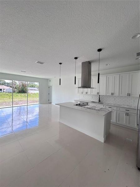 Image 16 of a home in . Image 16 of a home in .