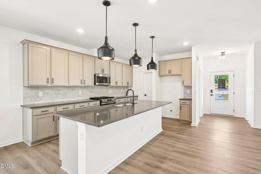 19-web-or-mls-Quarry Rd-S2504-019 19-web-or-mls-Quarry Rd-S2504-019