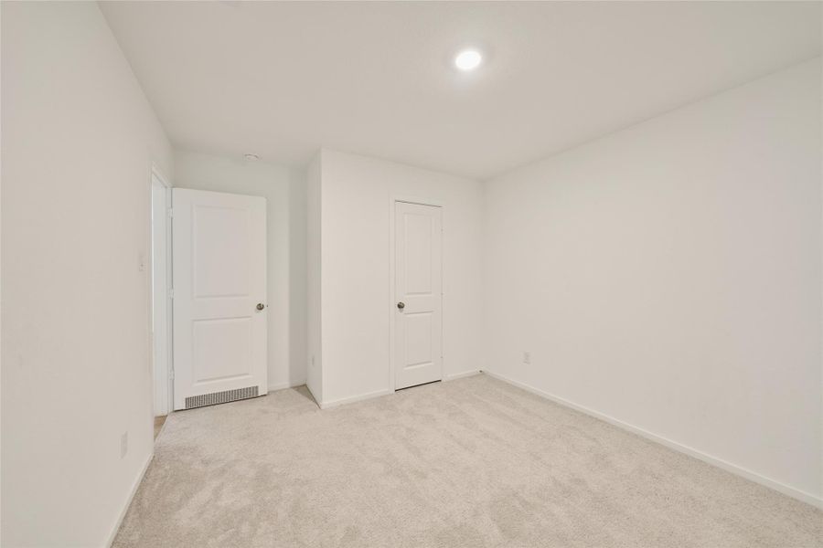 Spacious, unfurnished interior of a new home in Tavola: Cottage Collection, New Caney (Image 18).