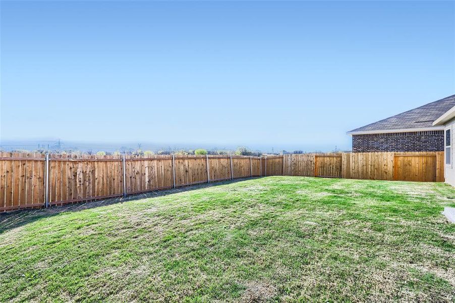 Exterior details and patio area of a home in Patriot Estates, Venus (Image 4).