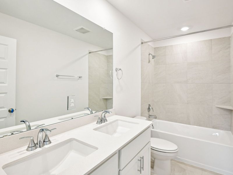 Furnished interior view inside a new home in Stewart's Ranch, Conroe (Image 12).