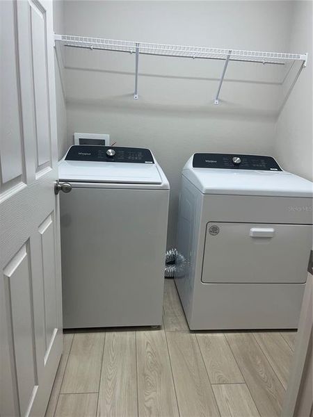 Close-up of interior finishes inside a home in Pasadena Point, Wesley Chapel (Image 20).