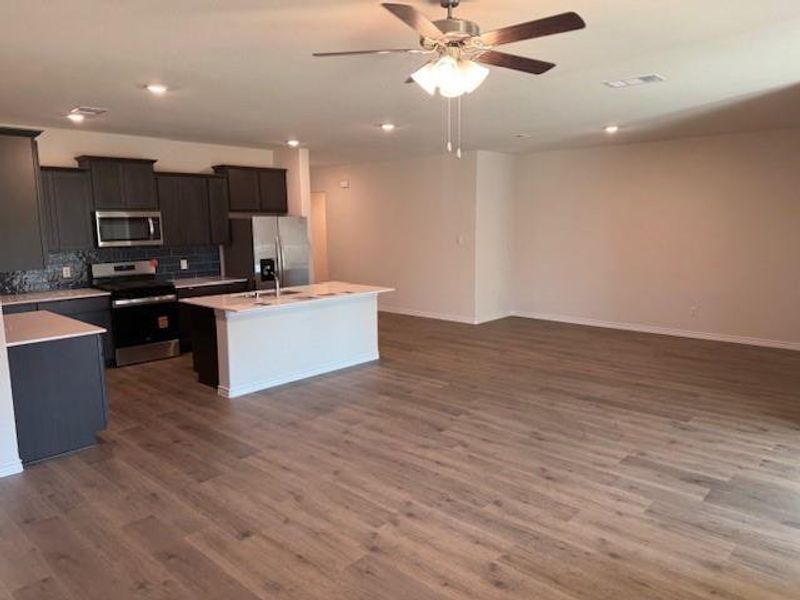 Spacious, unfurnished interior of a new home in Fireside by the Lake, Garland (Image 8).