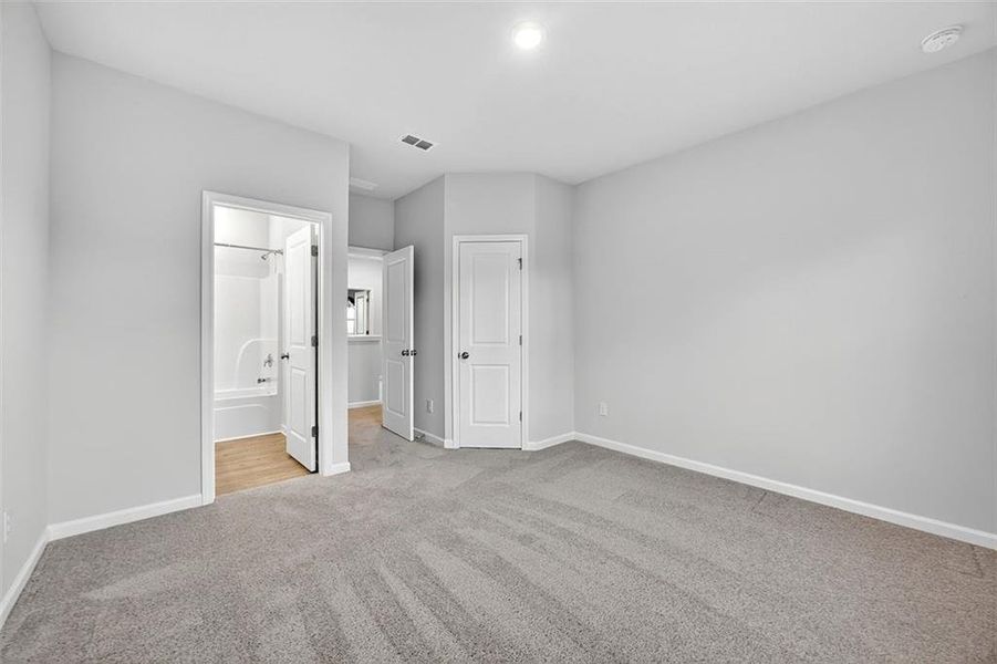 Spacious, unfurnished interior of a new home in Bedford Estates, Atlanta (Image 22).