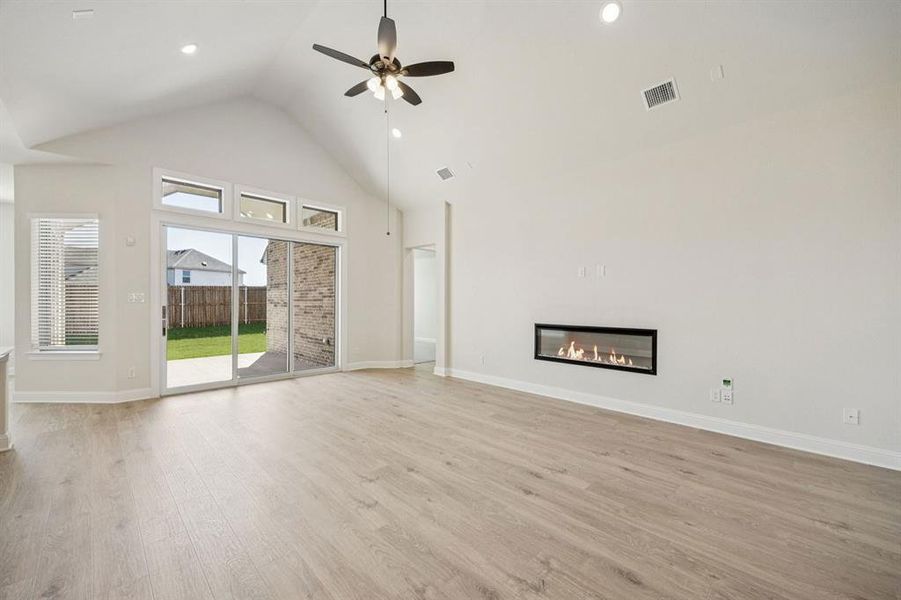 2-744Carriage_002 2-744Carriage_002