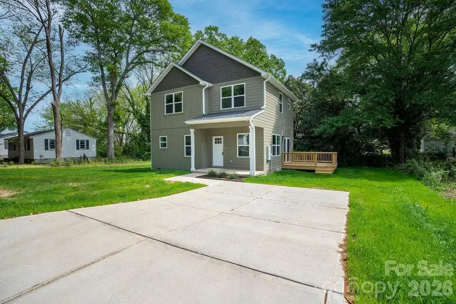 Front exterior of a new home in , Gastonia, NC, highlighting curb appeal (Image 17).