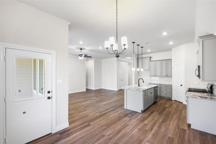 Furnished interior view inside a new home in Lexington Heights, Willis (Image 19). Furnished interior view inside a new home in Lexington Heights, Willis (Image 19).