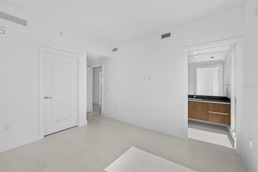 Spacious, unfurnished interior of a new home in , Tampa (Image 63). Spacious, unfurnished interior of a new home in , Tampa (Image 63).
