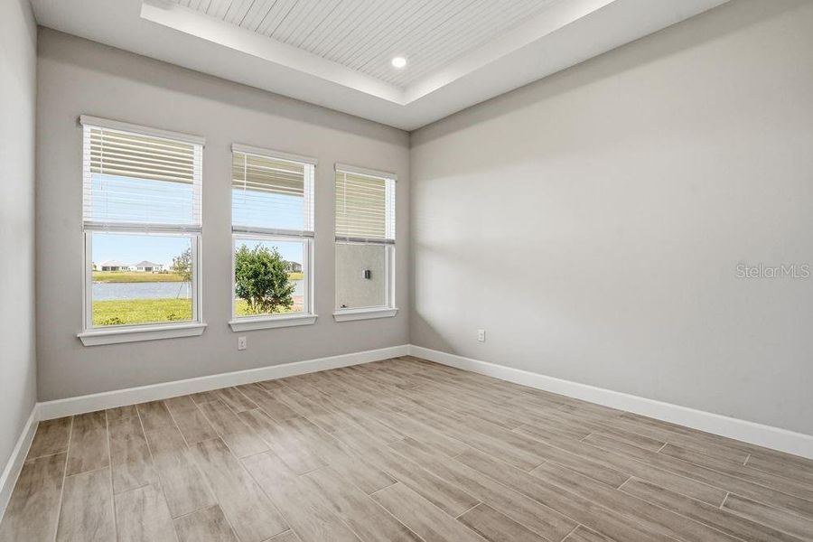 Spacious, unfurnished interior of a new home in Esplanade at Coasterra, Palmetto (Image 17).