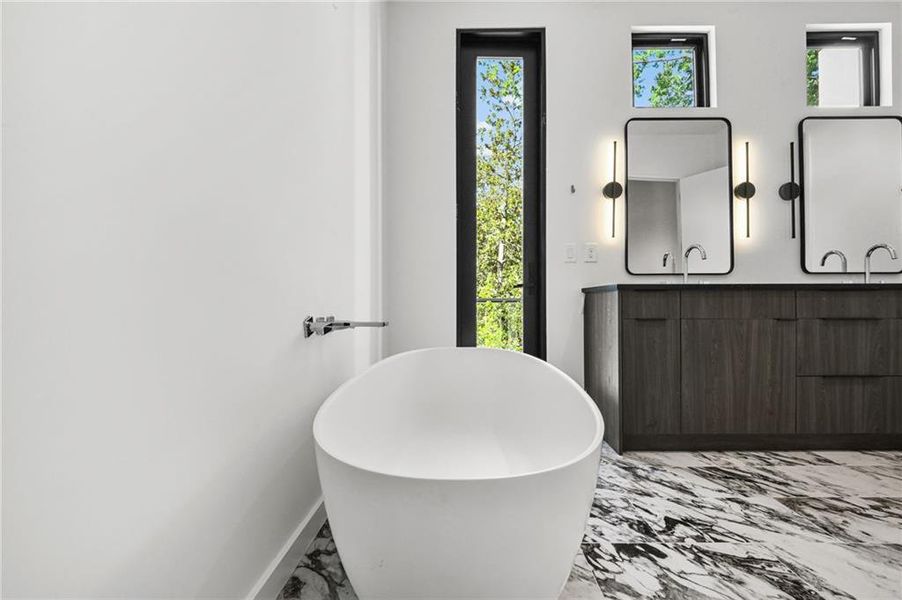 Image 76 of a home in .