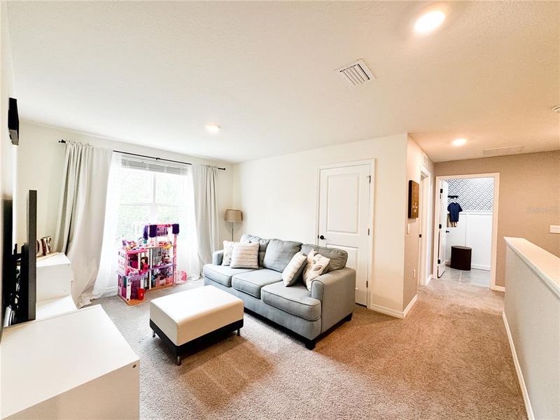 Furnished interior view inside a new home in , Zephyrhills (Image 38).