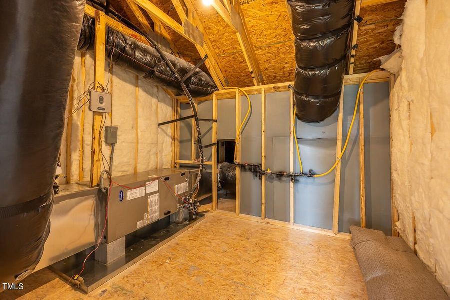 Image 122 of a home in Tobacco Road. Image 122 of a home in Tobacco Road.