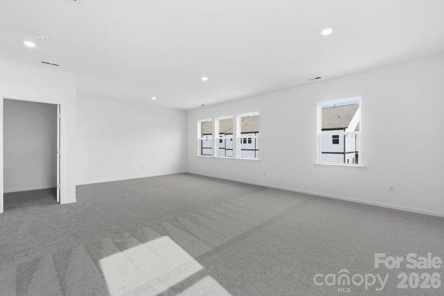 3161 Beacon Heights ~ Ready Now