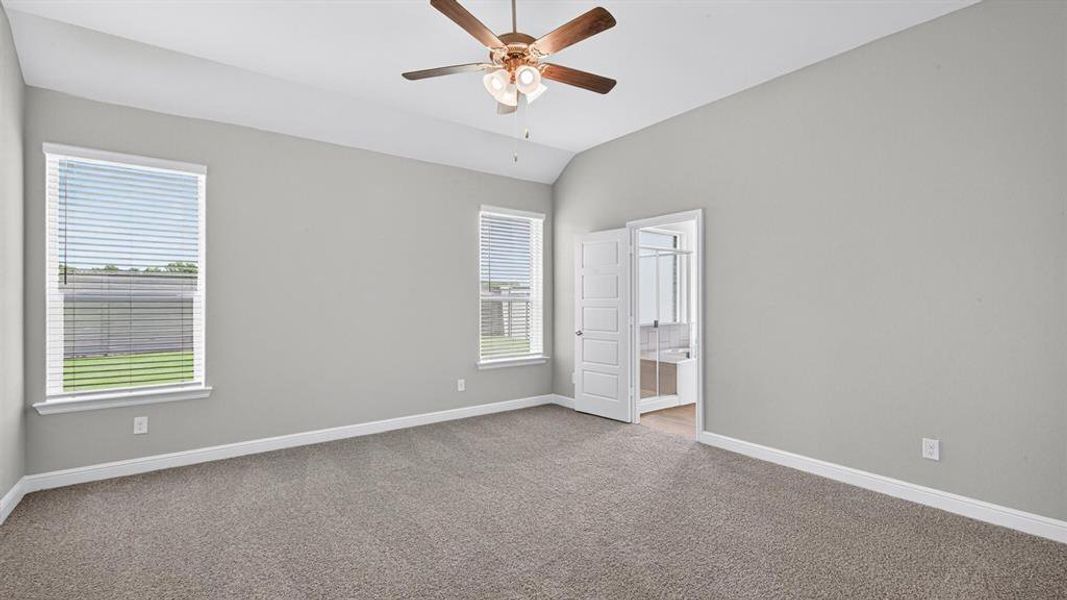 Spacious, unfurnished interior of a new home in Treeline, Justin (Image 15).