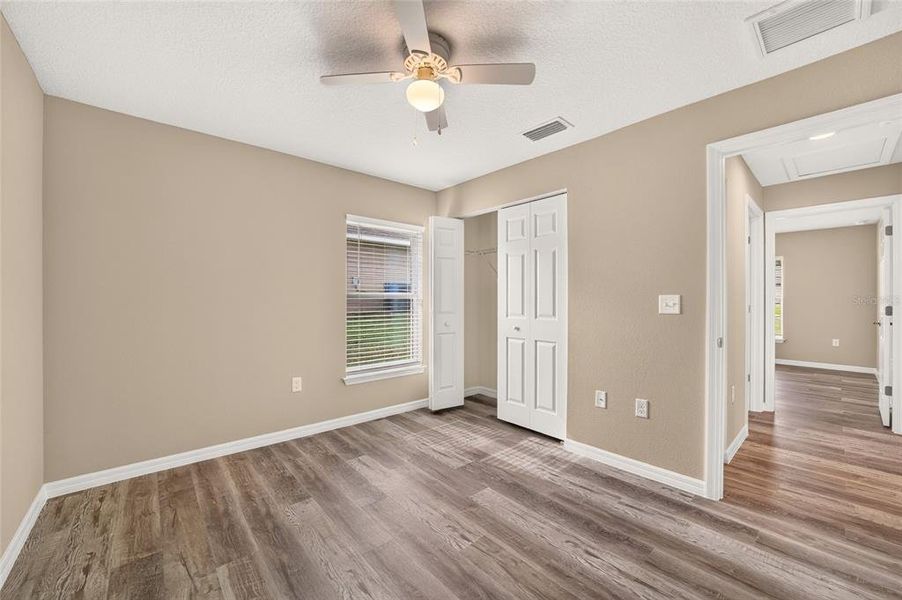 Spacious, unfurnished interior of a new home in , Ocala (Image 22).