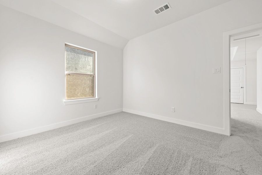 Representative image. Features, selections and colors may vary.