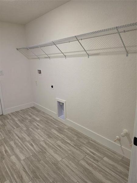 Spacious, unfurnished interior of a new home in Spring Hill, Spring Hill (Image 10). Spacious, unfurnished interior of a new home in Spring Hill, Spring Hill (Image 10).