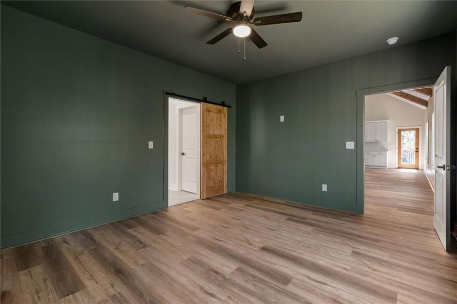 Spacious, unfurnished interior of a new home in , Bremen (Image 35).