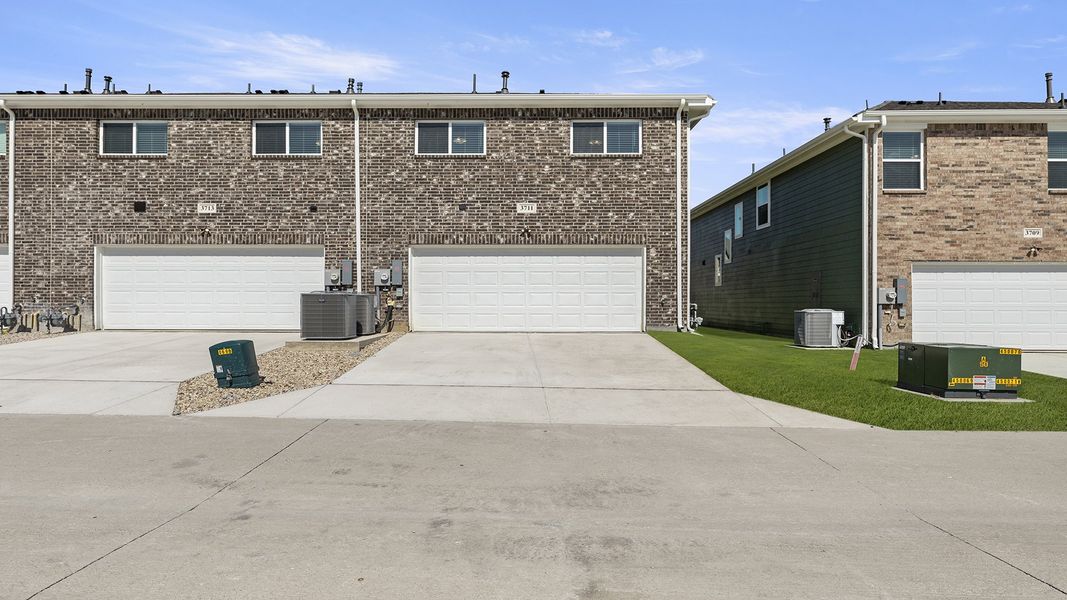 Image 26 of a home in Heartland Townhomes.