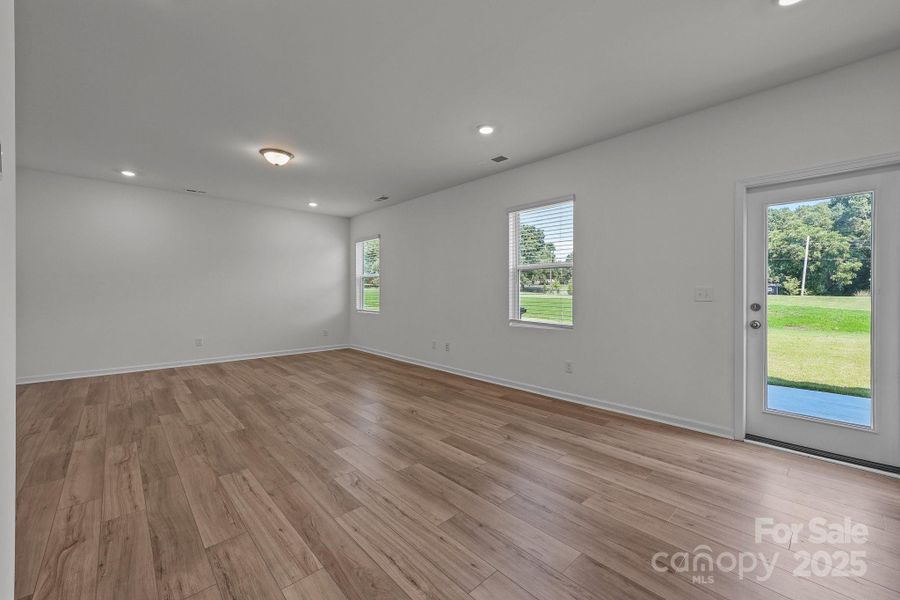 Spacious, unfurnished interior of a new home in Piper Landing, Concord (Image 31).