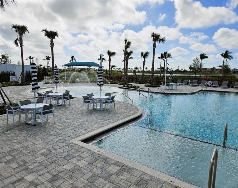 Community amenities in Palmera at Wellen Park, Venice (Image 32). Community amenities in Palmera at Wellen Park, Venice (Image 32).