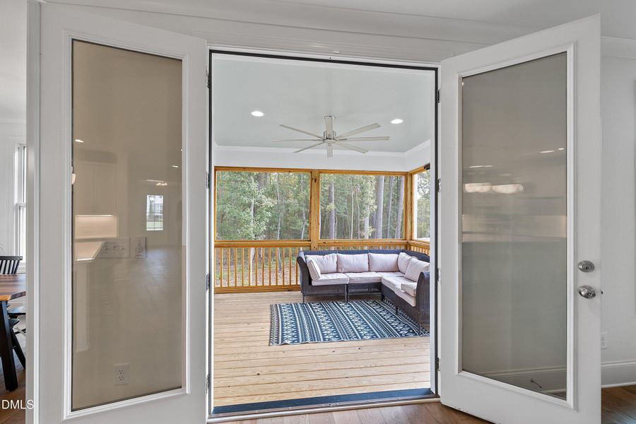 38-807 Crimson_7293 38-807 Crimson_7293