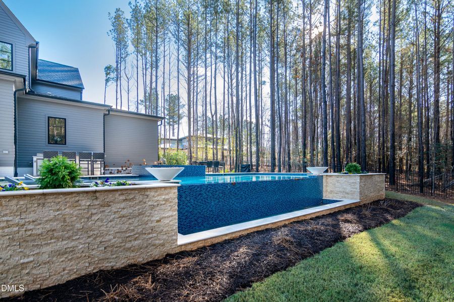 RJP_X_6869 RJP_X_6869