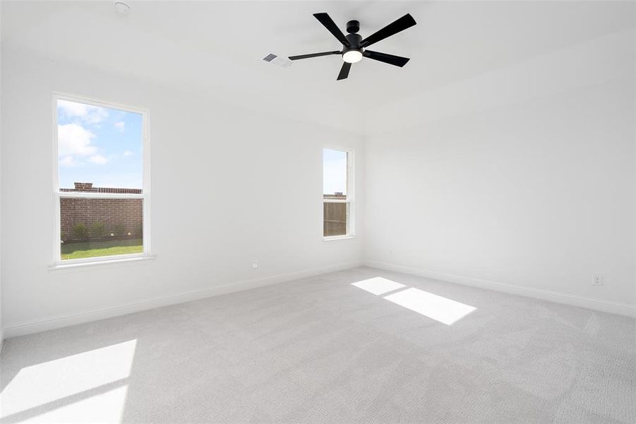 Spacious, unfurnished interior of a new home in Wildflower Ranch, Fort Worth (Image 24). Spacious, unfurnished interior of a new home in Wildflower Ranch, Fort Worth (Image 24).