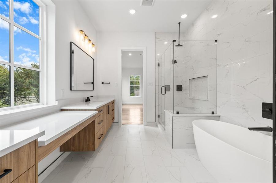 Furnished interior view inside a new home in , Dallas (Image 10).