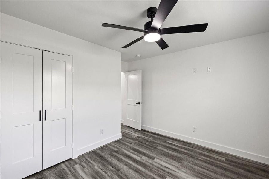 Spacious, unfurnished interior of a new home in , Santa Fe (Image 38). Spacious, unfurnished interior of a new home in , Santa Fe (Image 38).