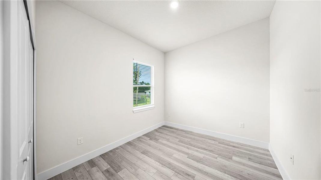 Spacious, unfurnished interior of a new home in , Port Charlotte (Image 39).