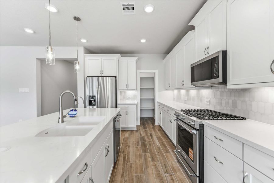 Furnished interior view inside a new home in Laurel Landing, Alvin (Image 5).