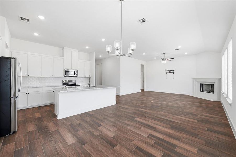 Spacious, unfurnished interior of a new home in , Boyd (Image 32).