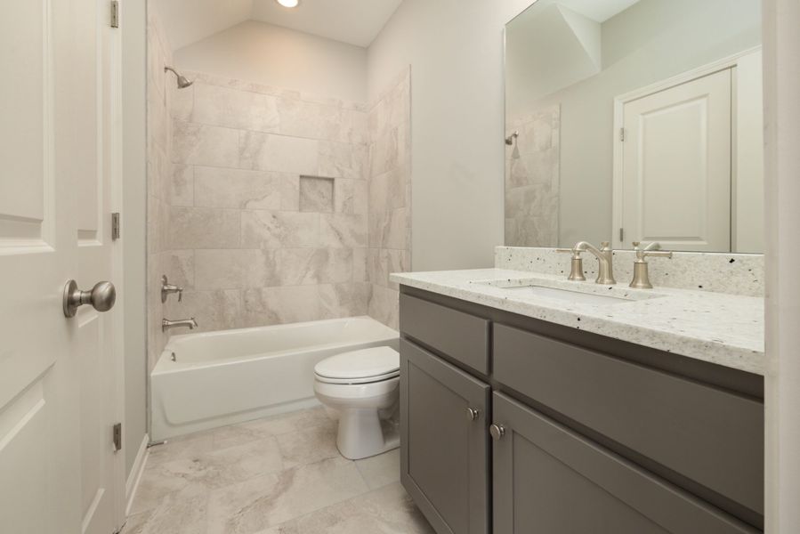 Representative furnished interior of a home built from the Sterling by Grant Homes LLC in Valleybrook, Oakland (Image 11).