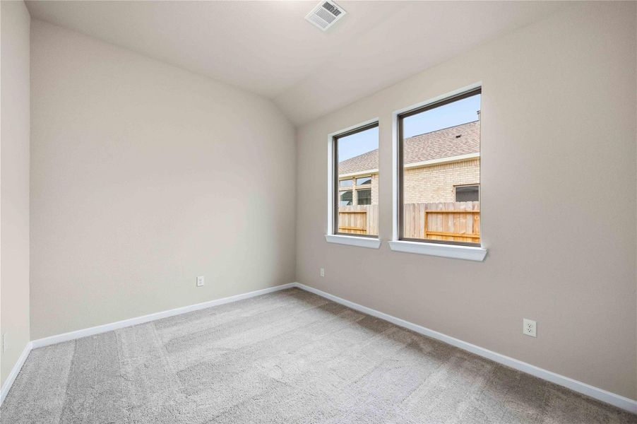 Spacious, unfurnished interior of a new home in Lago Mar  50'  &  55', Texas City (Image 28).