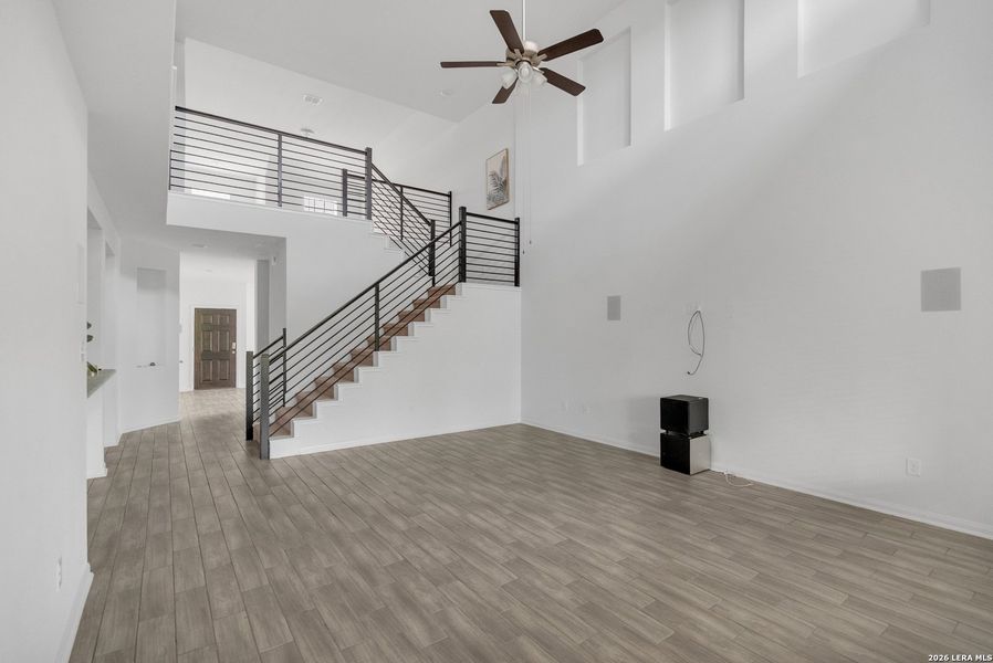 Spacious, unfurnished interior of a new home in , San Antonio (Image 23).